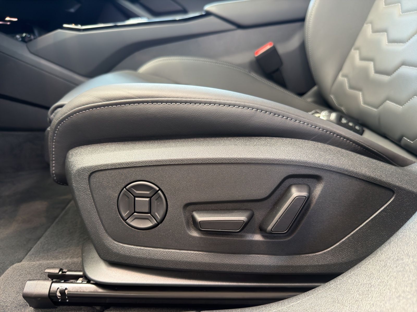 Audi A6 e-tron - Bild 15