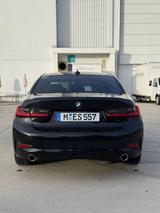 BMW 330i Sport Line Automatic Sport Line - BMW 330 von privat