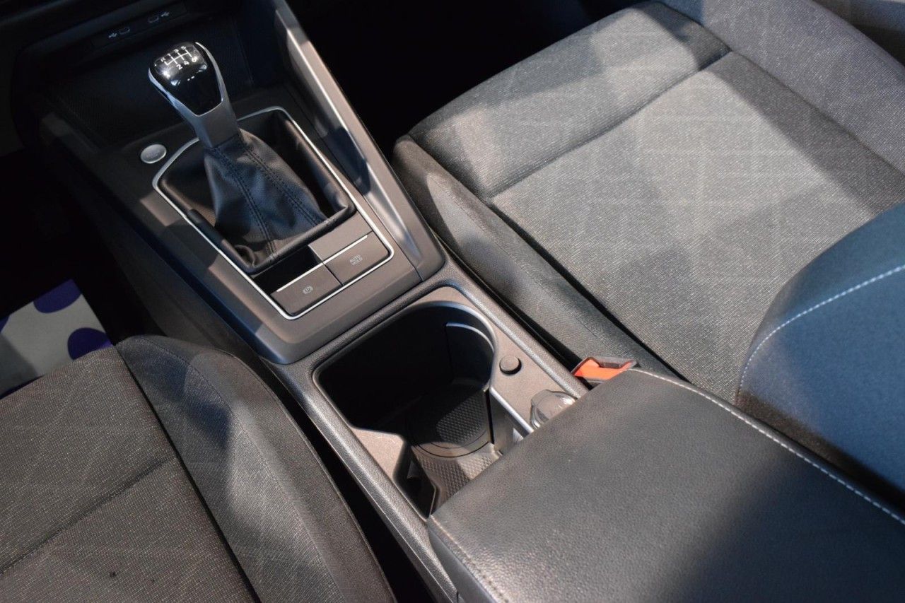 Volkswagen Golf - Bild 9