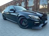 Mercedes-Benz Mercedes-AMG C 63  PANO CARBON PAKET KEYLESS GO - Mercedes-Benz C 63 AMG aus 2015