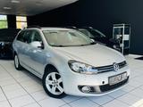 Volkswagen Golf VI 1,6 TDI Variant SHZ AHK Tempomat Alu Top - Volkswagen Golf aus 2010: Variant