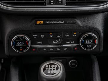 Ford Kuga 1.5 Cool & Connect Spurhalteassistent Navi