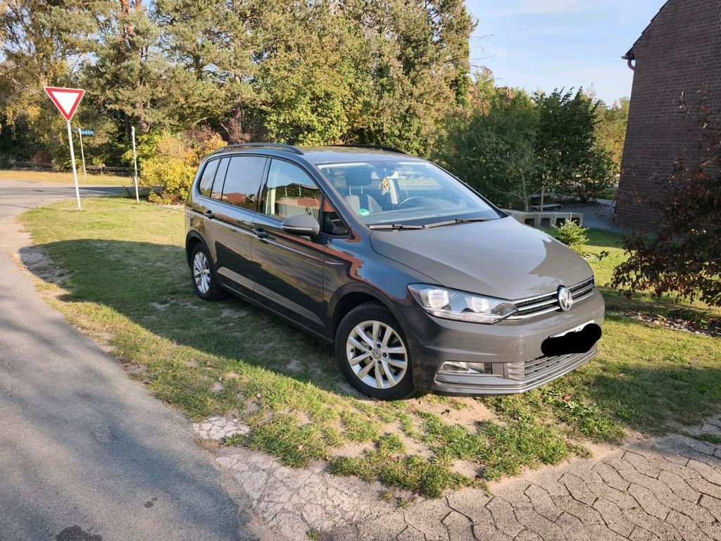 Image of Volkswagen Touran