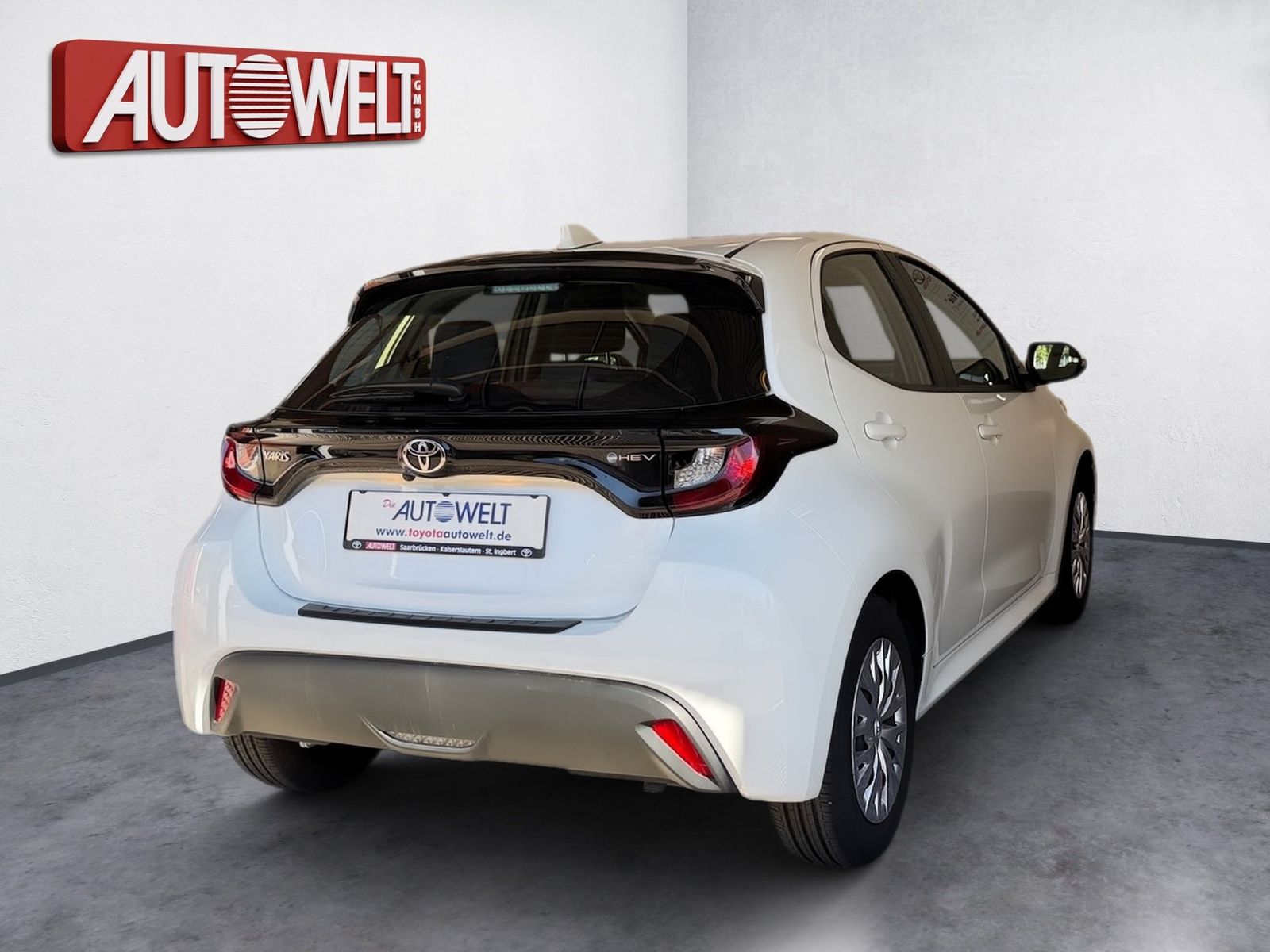 Fahrzeugabbildung Toyota Yaris 1.5 Business Edition KlimaA,Navi,SHZ,ACC
