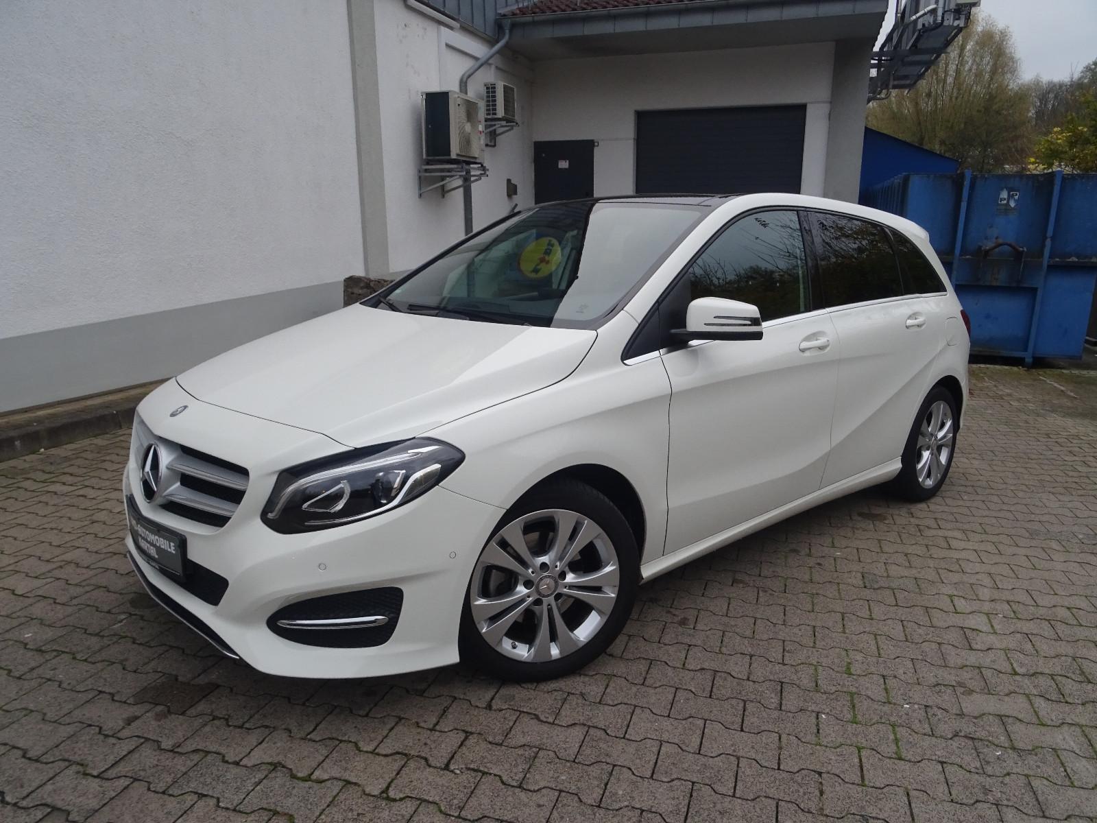 Mercedes-Benz B 200 Urban ILS/Panorama/Navi/RFC/AmbienteB./AHK