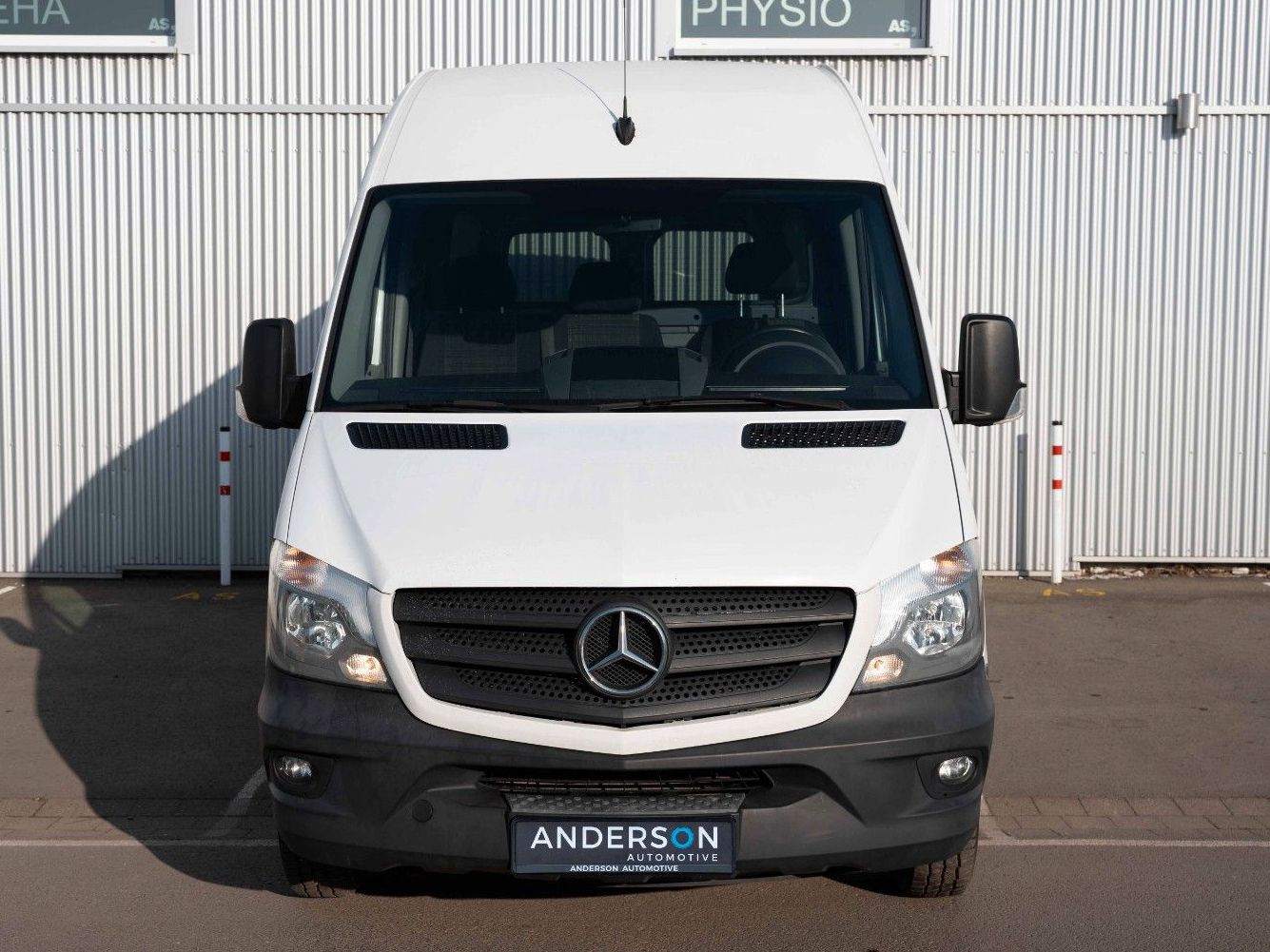 Fahrzeugabbildung Mercedes-Benz SPRINTER II L2H2 KASTEN 216 CDI AHK  KLIMA TEL