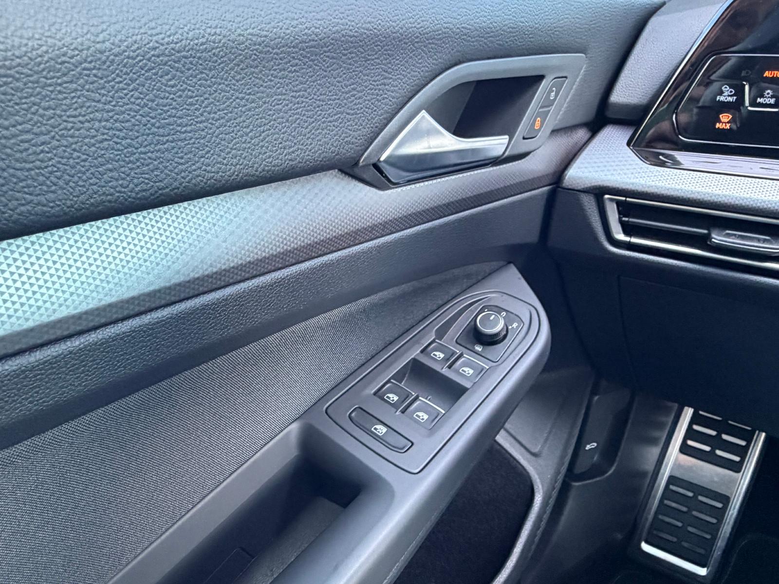 Volkswagen Golf VIII 1.5 eTSI Active DSG AHK Matrix-LED, миниатюра 17