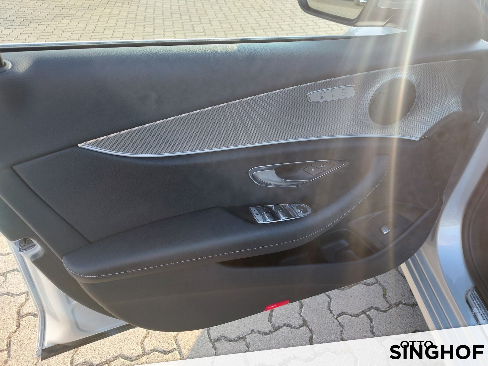 Fahrzeugabbildung Mercedes-Benz E 200 T Avantgarde 4Matic+dyn.LED+Rü Kam+TOTW+