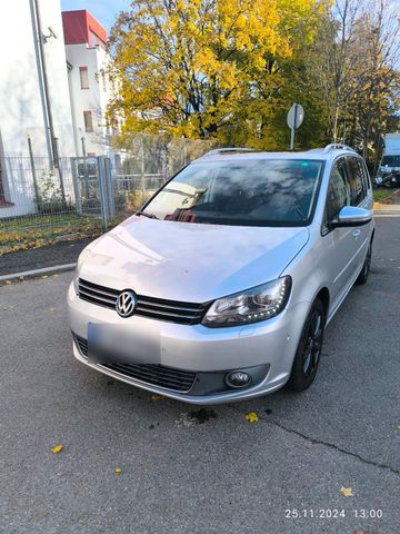 Volkswagen VW Touran DSG 7 Sitze