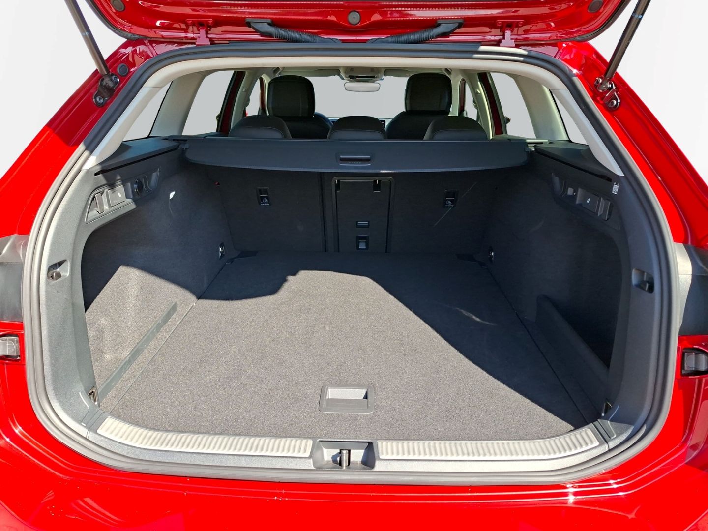 Passat Variant 1.5 eTSI Business *AHK*ACC*