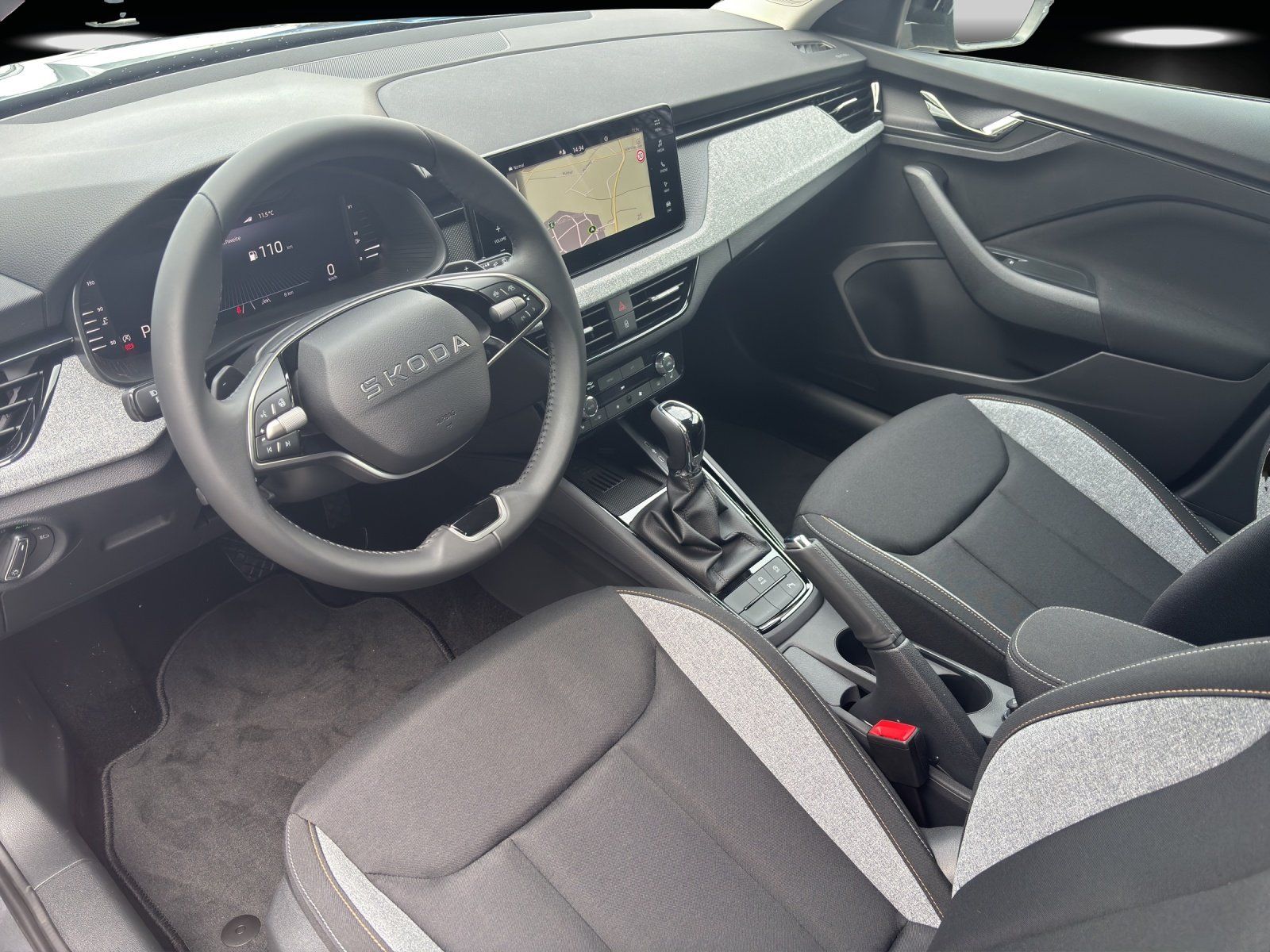 Fahrzeugabbildung SKODA Scala Balance 1,5 TSI DSG KAMERA+ACC+MATRIX-LED