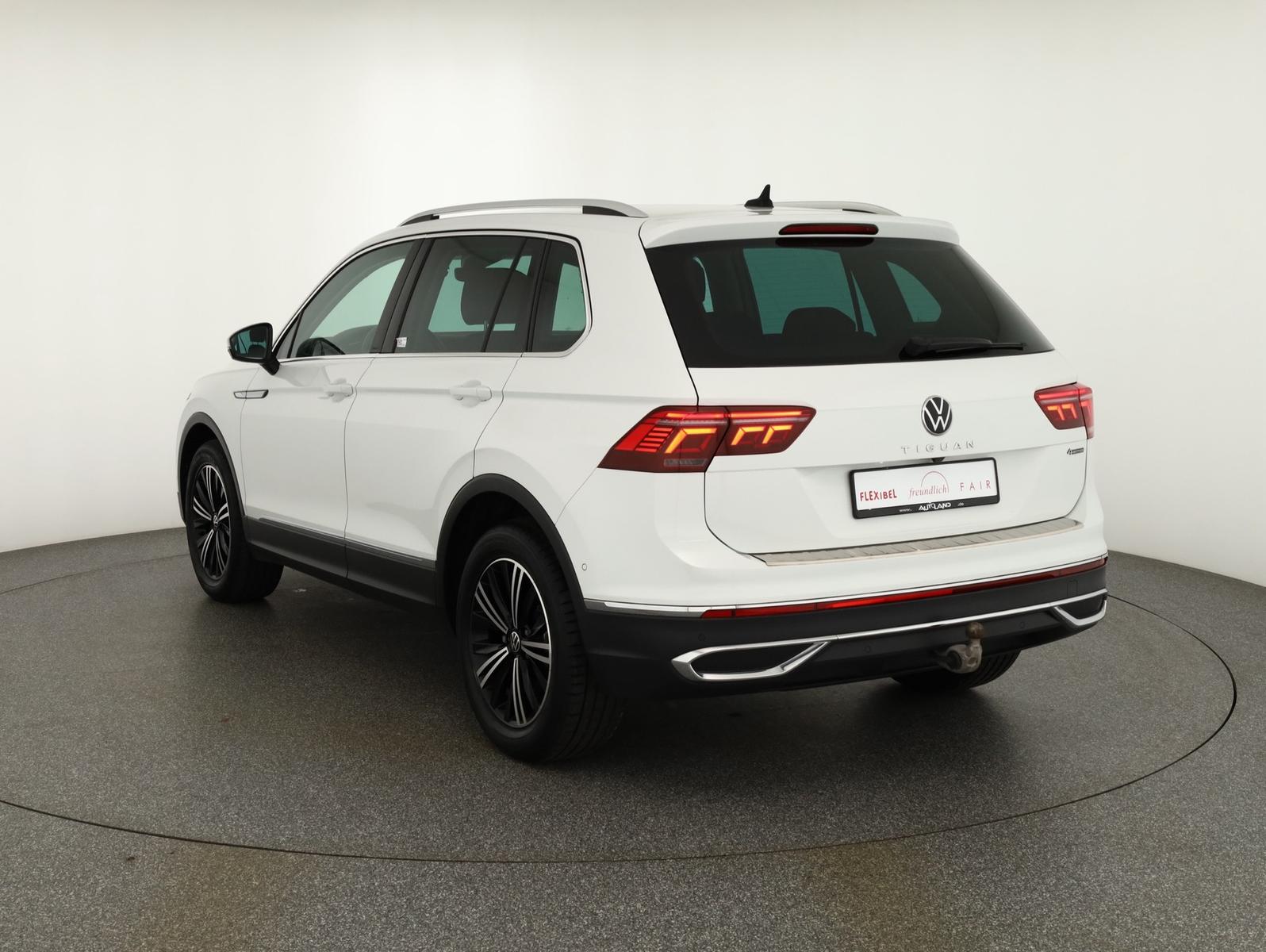 Volkswagen Tiguan 2.0 TSI DSG 4M Elegance LED Navi AHK ACC