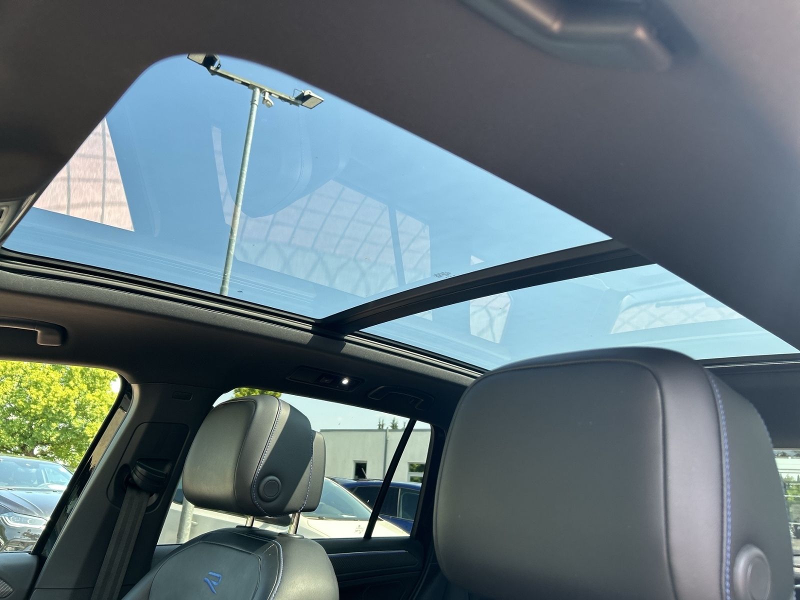 Tiguan R 4Motion 2.0 TSI, NP:  81.825,--, Abgas