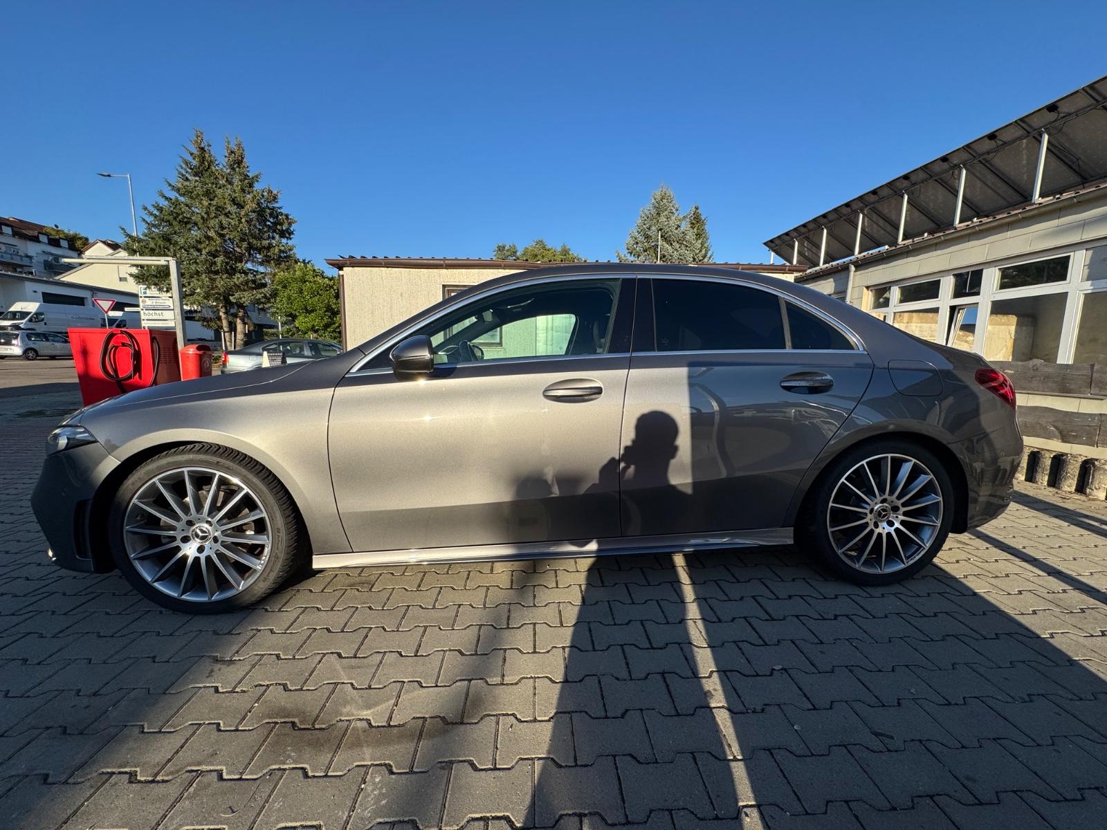 Mercedes-Benz A-Class AMG LINE Scheckheftgeplegt Burmester Sound, миниатюра 8