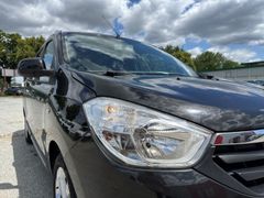 Fahrzeugabbildung Lodgy Prestige 1.5 dCi 110 eco Navi Leder Fahrer