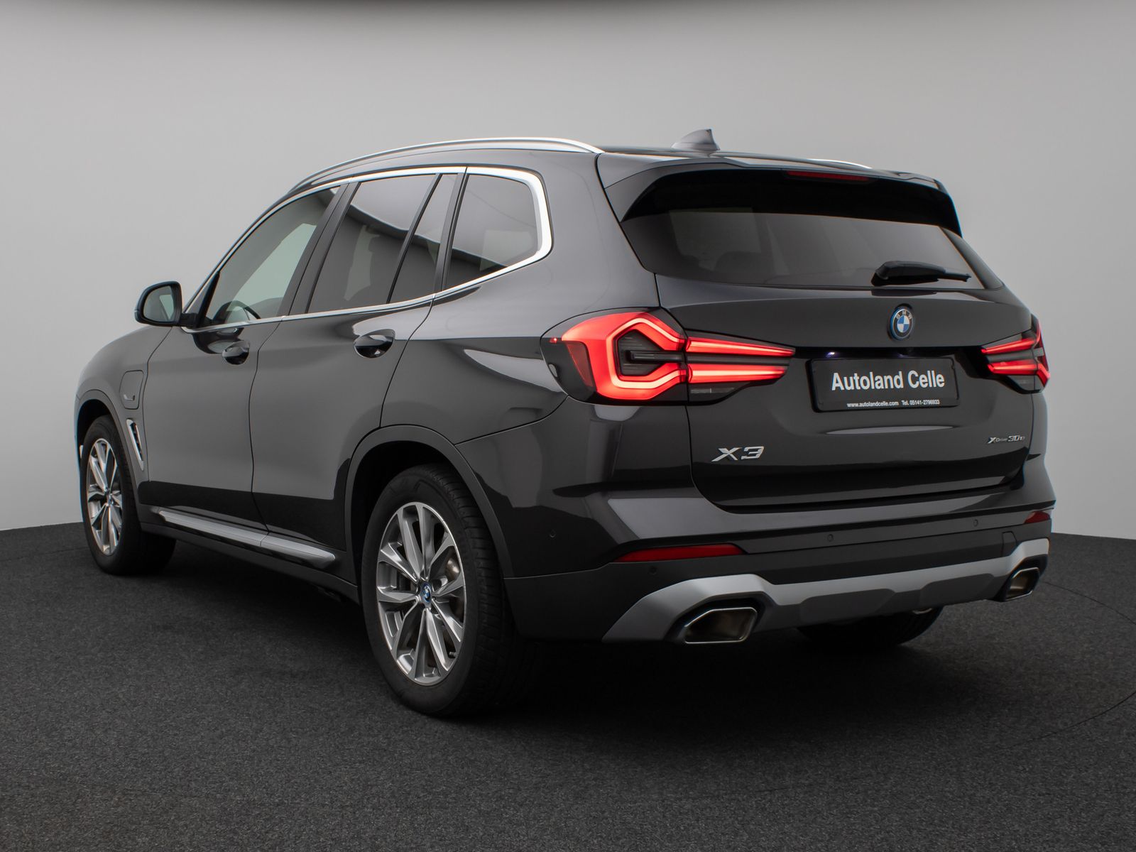 Fahrzeugabbildung BMW X3 xD30e Panorama Kamera DAB AHK DrivingAssist