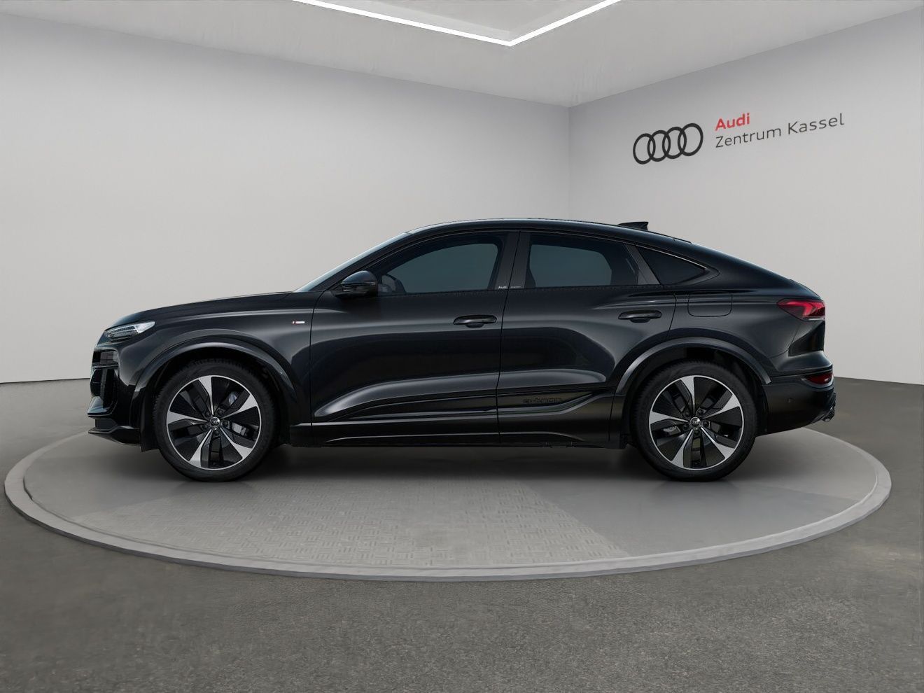 Audi Q6 SB e-tron perf. S line Matrix Pano AHK B&O imagem 3
