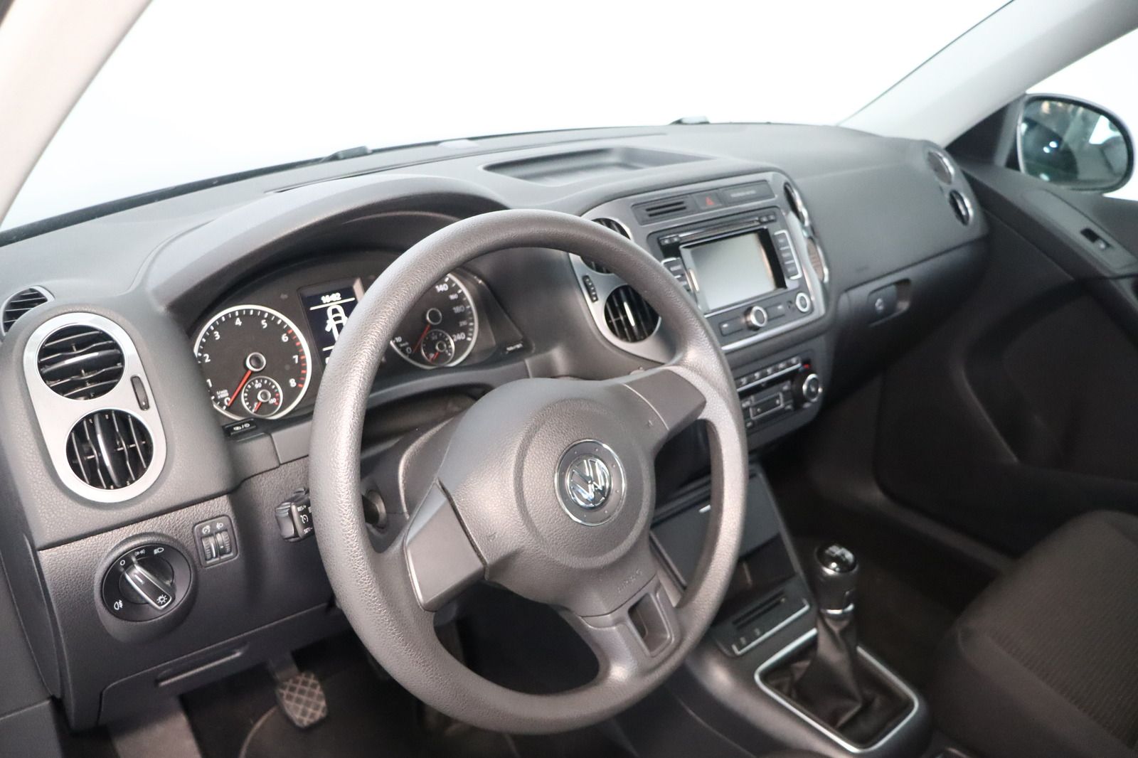 Fahrzeugabbildung Volkswagen Tiguan 1.4 TSI * HU/AU 09.2027