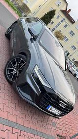 Audi Q8 S-line - Audi Q8 in Frankfurt (Main)