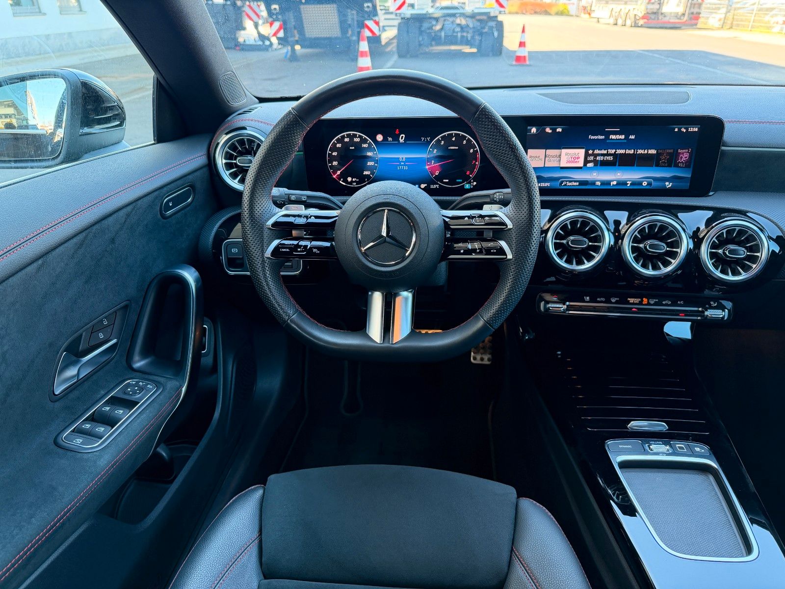 Fahrzeugabbildung Mercedes-Benz CLA 200 SB AMG R-Kamera+TOTW+