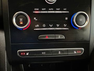 Renault Megane IV Grandtour Play *Navi*AHK*Sitzheiz.*