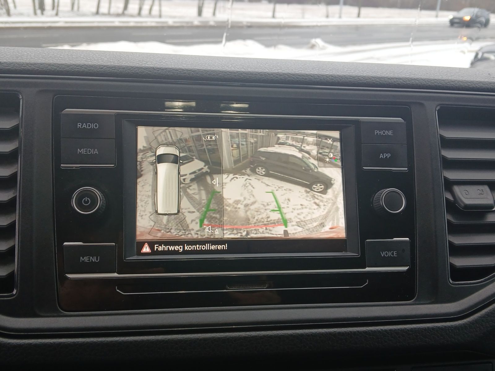 Fahrzeugabbildung Volkswagen Crafter Kasten 35 MR HD AHK Klima RFK