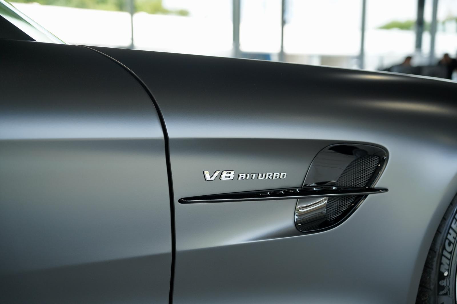 Mercedes-Benz AMG GT R Roadster 1of 750 *Keramik *Carbon *BURM