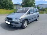 Opel Zafira 1.6 16V Elegance Elegance - Opel Zafira Elegance mit Benzin-Antrieb