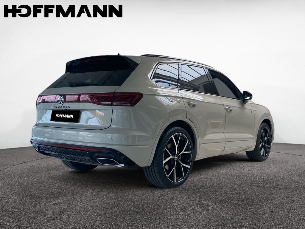 Fahrzeugabbildung Volkswagen Touareg V6 TDI 4Motion Black Style R-Line Voll