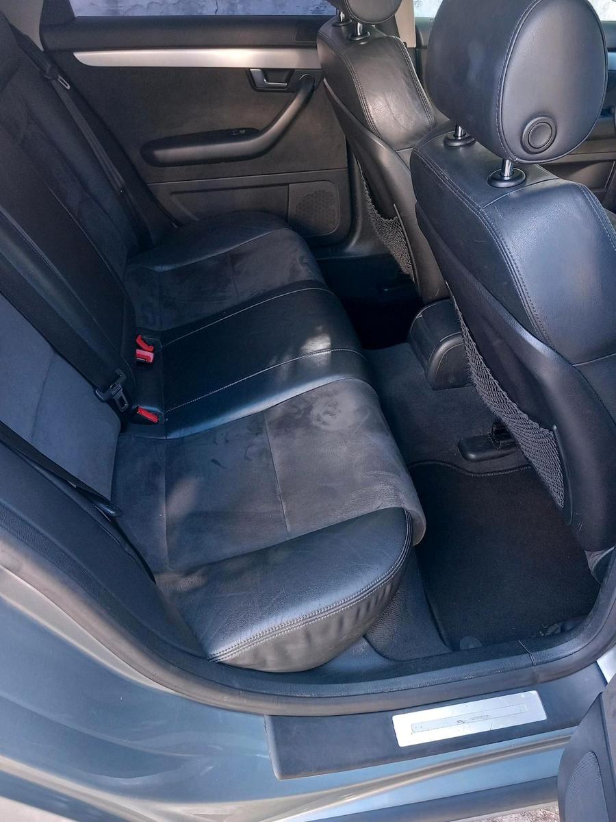 Audi A4 2006 — photo 12