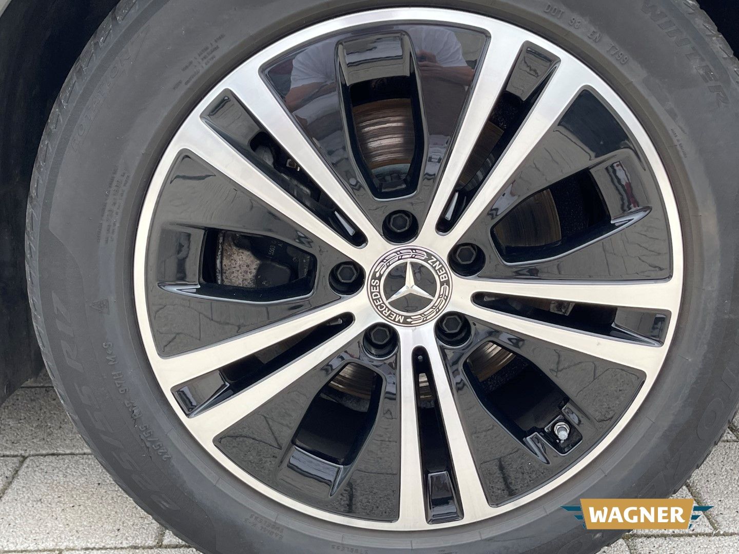 Fahrzeugabbildung Mercedes-Benz E 220 T LED-Scheinwerfer Elektr. Sitze Sitzheizu