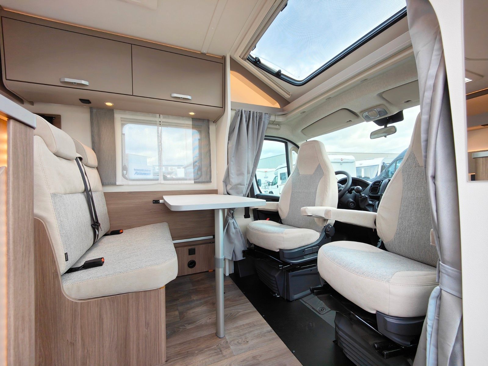 Fahrzeugabbildung Carado T-135  pro+  2025 SPRING SALE 6.200 € SPAREN -