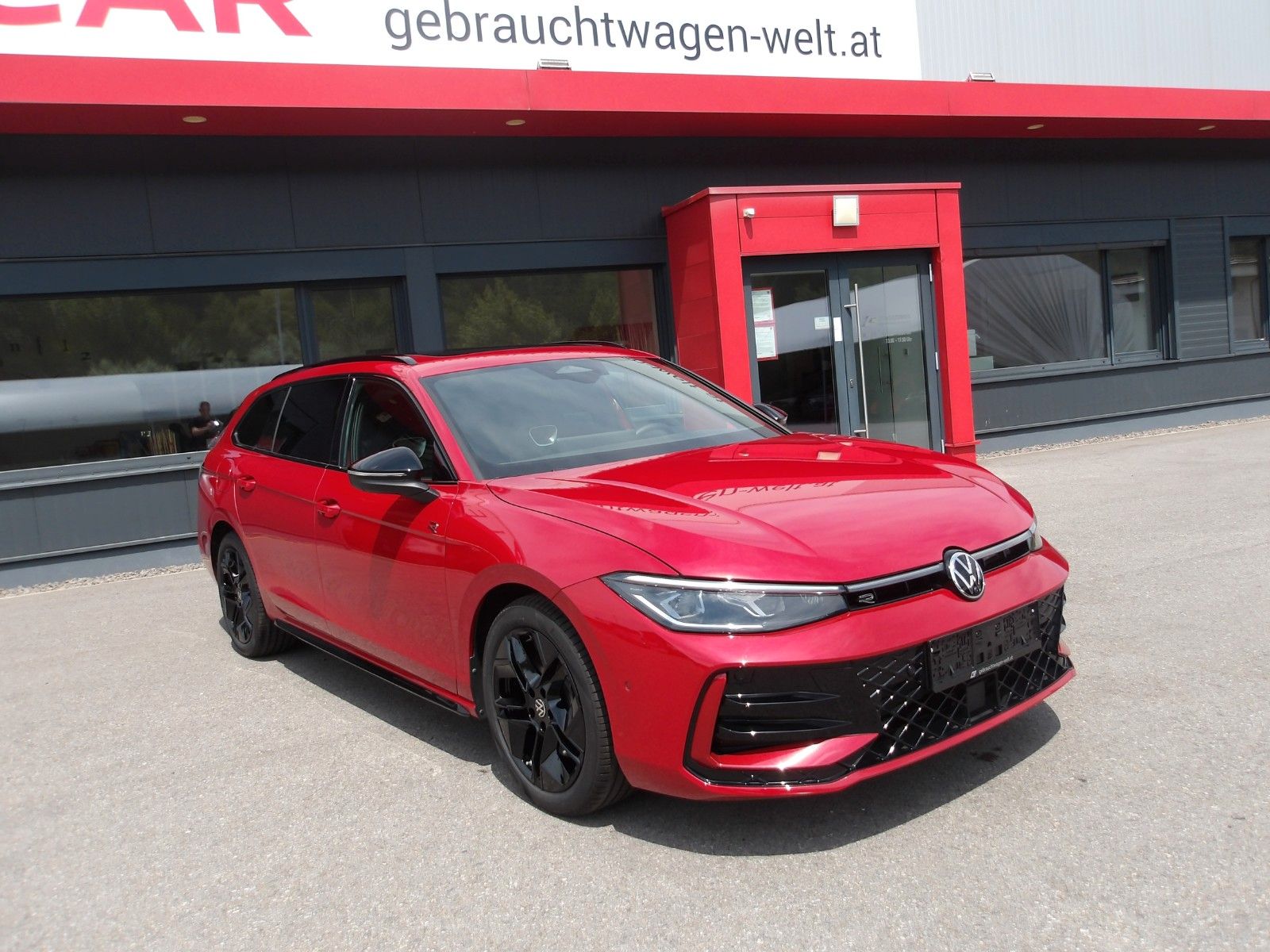 Volkswagen Passat Variant 4m. "R-Line,AHV,SD" EXP € 32990.- imagem 3