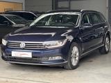 Volkswagen Passat Highline Pano AHK SHZ Navi ACC - Volkswagen Passat: Automatik