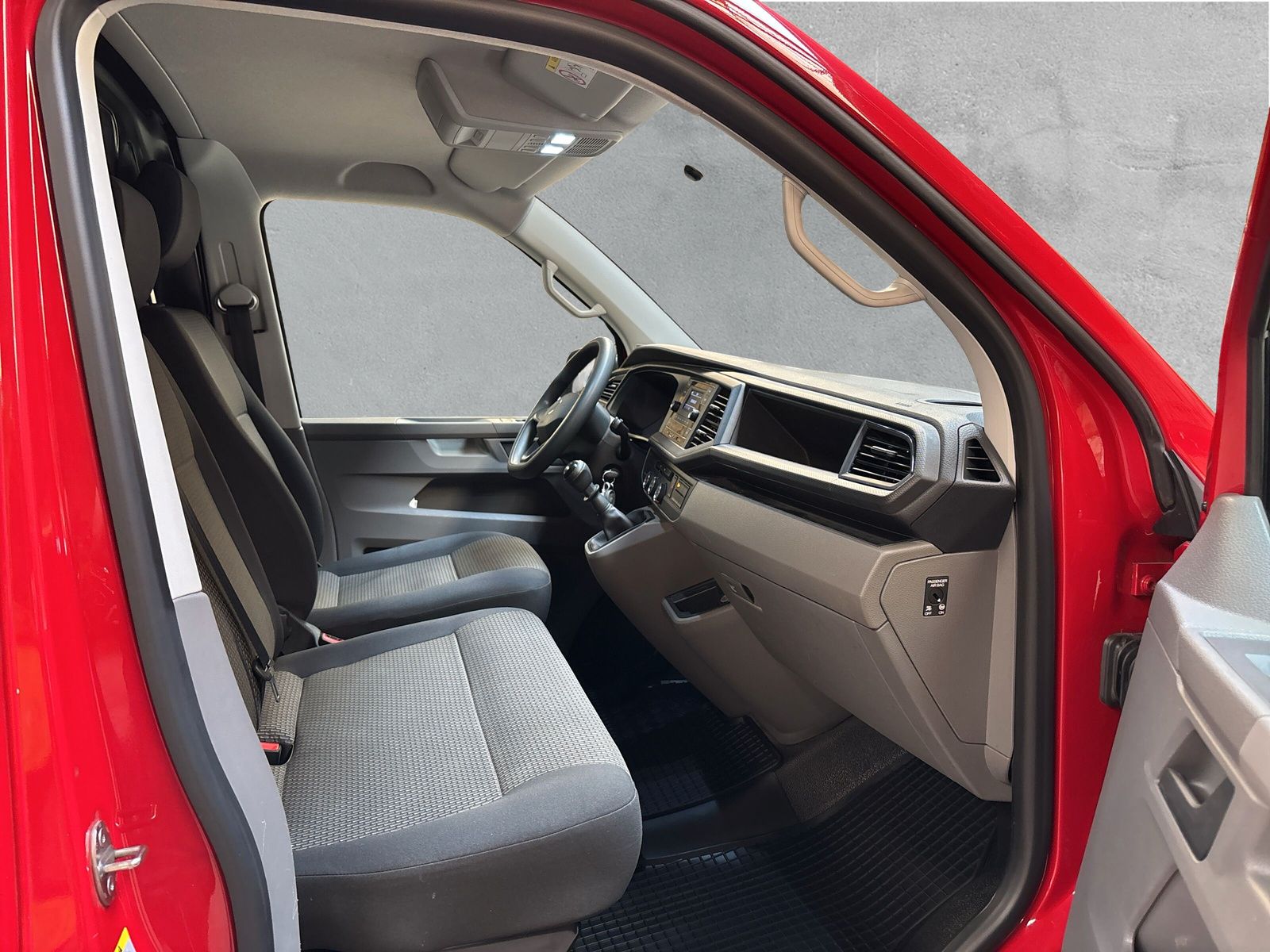 Fahrzeugabbildung Volkswagen T6.1 Transporter Kasten 2.0 TDI lang