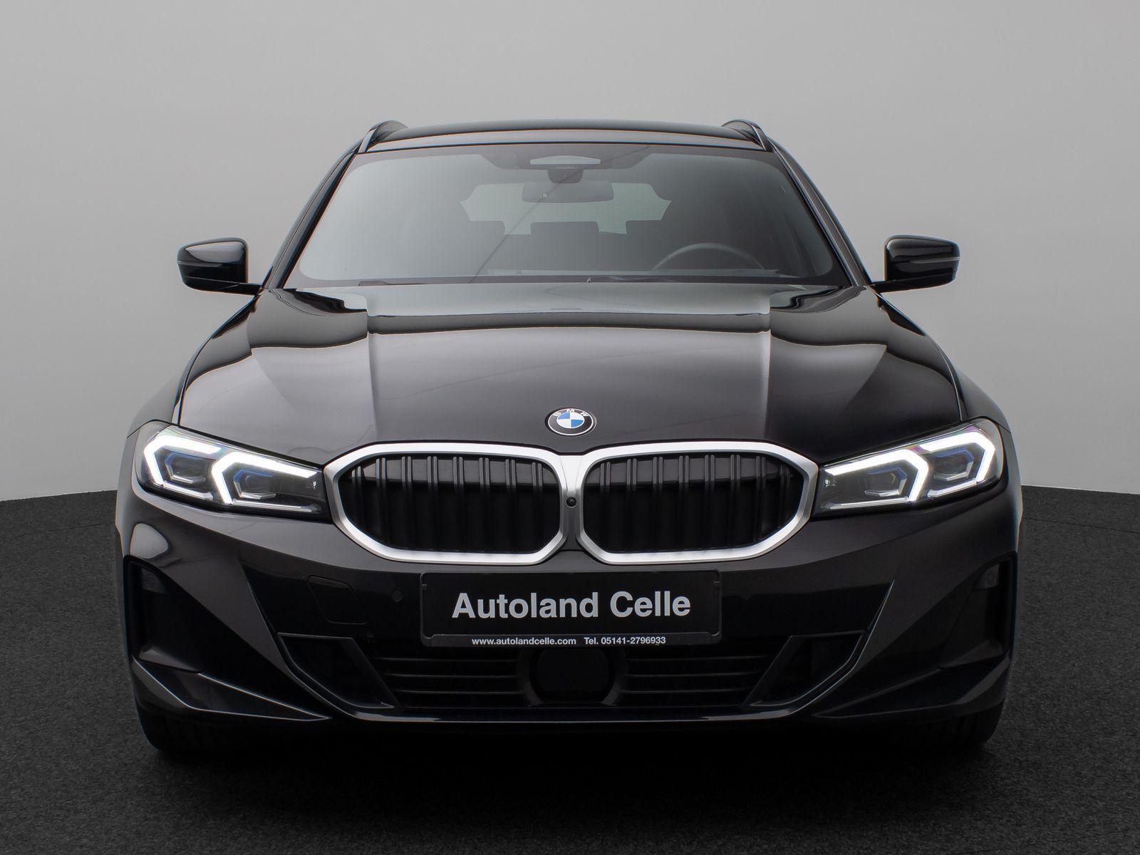 Fahrzeugabbildung BMW 330i Komfort 360°HUD DAB HiFi Sport Memory18Zoll