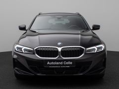 Foto Nummer 2: BMW 330i