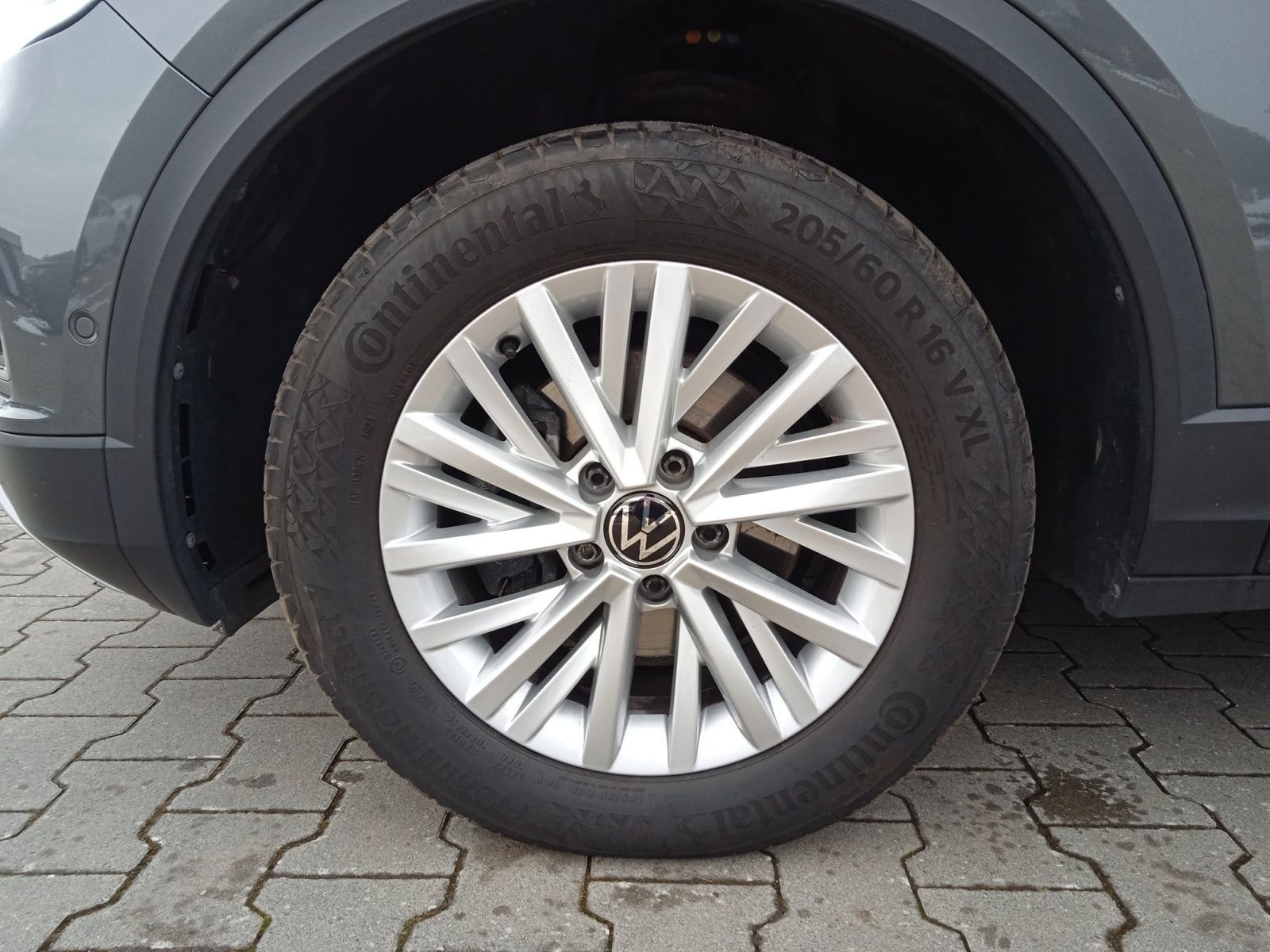 Volkswagen T-Roc - Bild 8