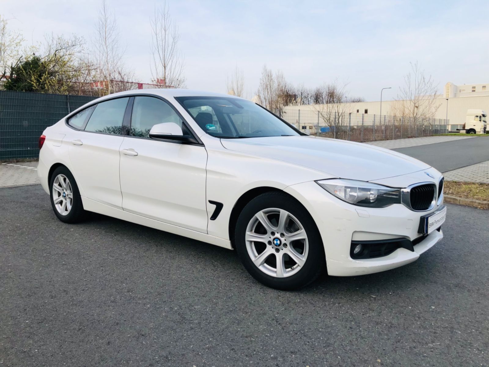 BMW 320d Sport Aut 1HA EU6 PDC|SHZ|TM|LED|MF|AW|8ALU