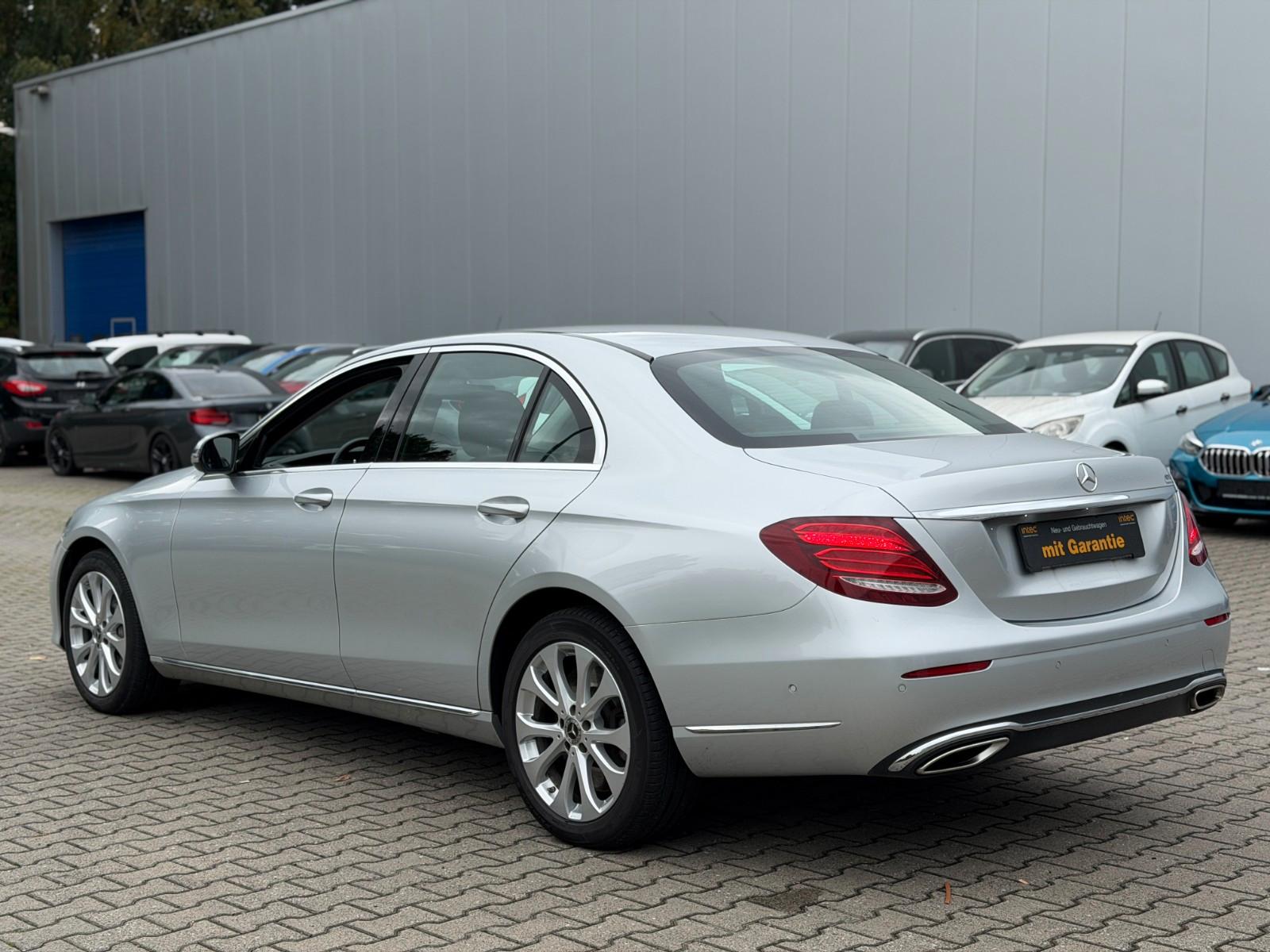 Mercedes-Benz E 400 E Limousine 4Matic *Navi*KeyL *Kamera *LED