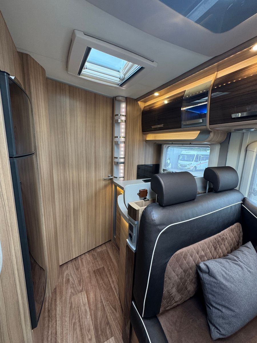 Fahrzeugabbildung Knaus SUN TI 700 MEG PLATINUM SELECTION FIAT 1.HAND