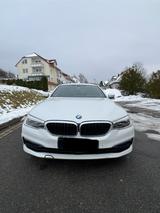 BMW 520d Sportline mit zahlreicher Ausstattung. 