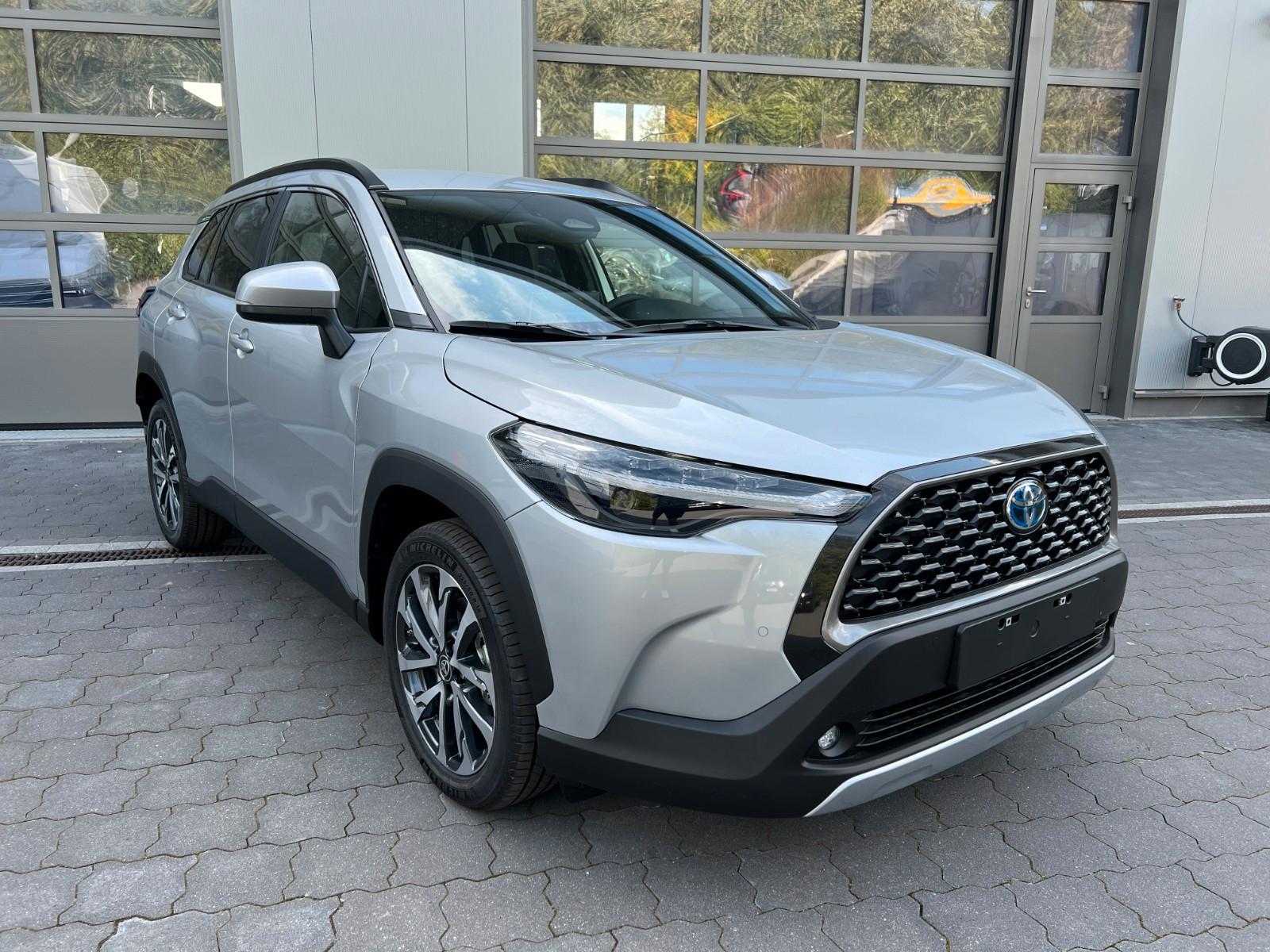 Toyota Corolla Cross 2.0 Hybrid Style Comfort *BSM* TOP