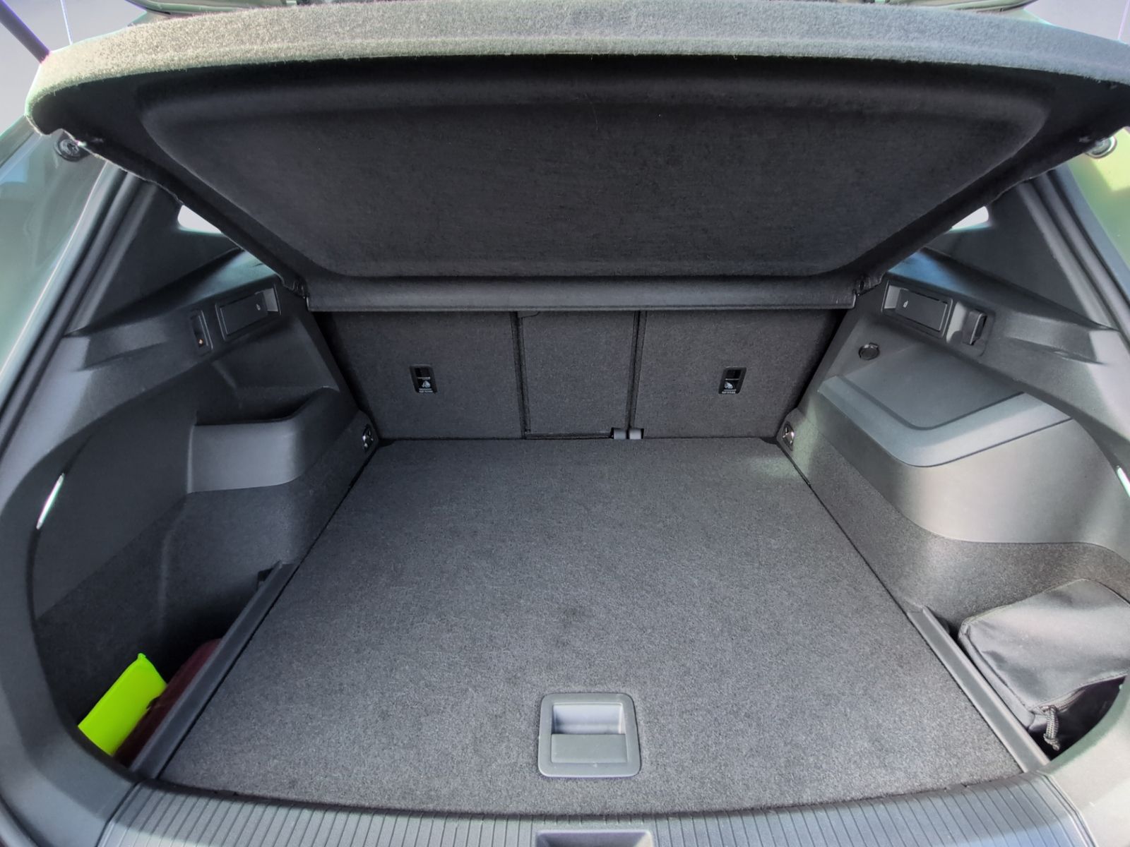 Tiguan R-Line 1.5 eTSI DSG AHK+RFK+