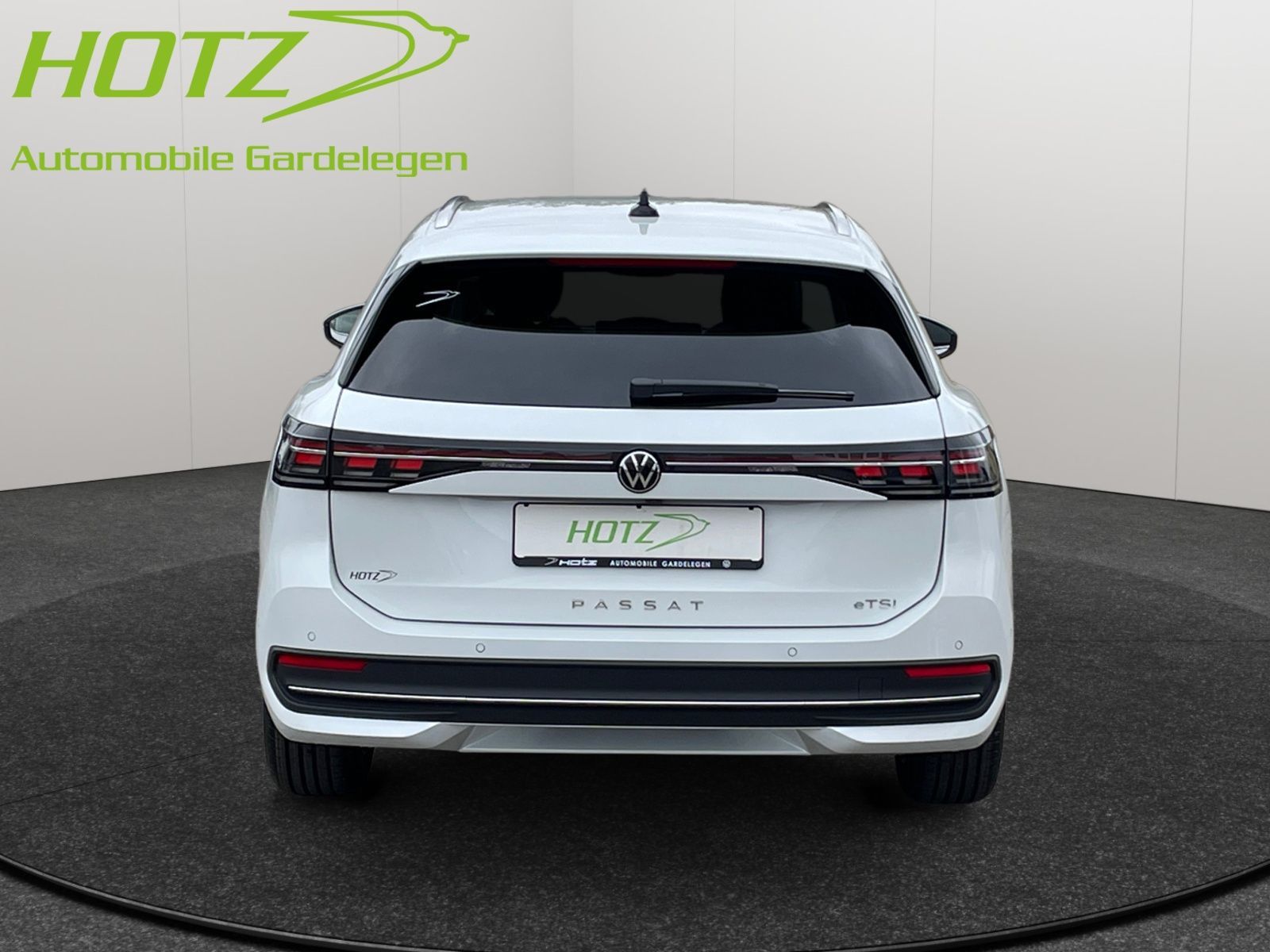 Volkswagen Passat Variant 1.5 eTSI DSG Business AHK DCC MAT foto 4