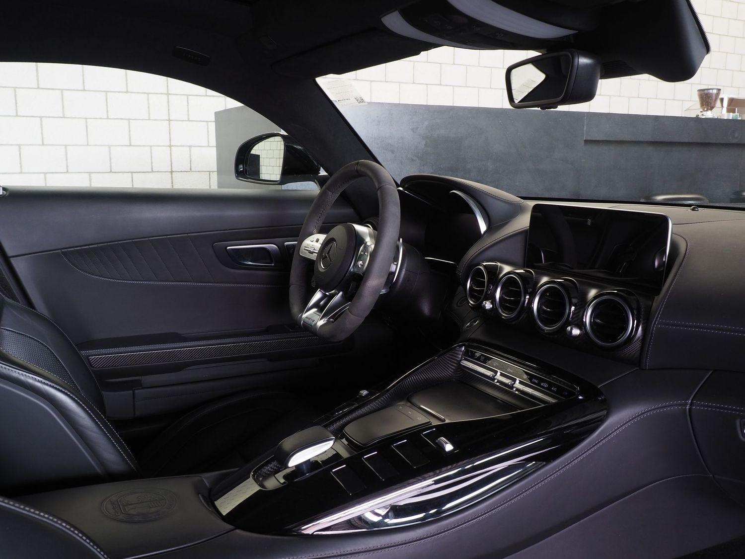 Mercedes-Benz AMG GT C Coupe CARBON // BURMESTER // GLASS ROOF