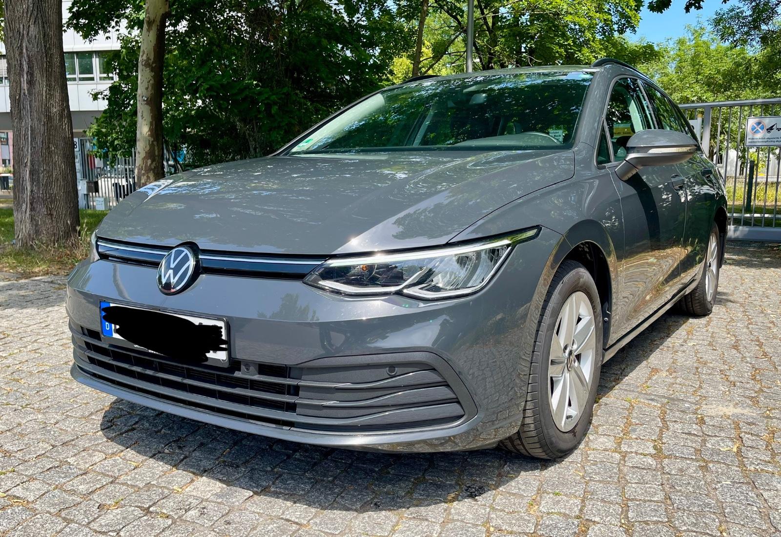 Volkswagen Golf VIII Variant Life DSG*LED*Memory*PDC