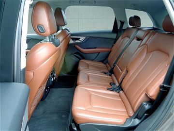 Audi Q7 - 10