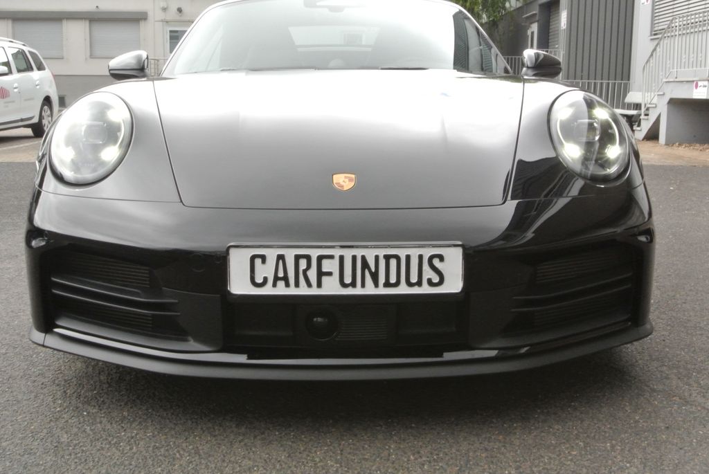 Image of Porsche 992