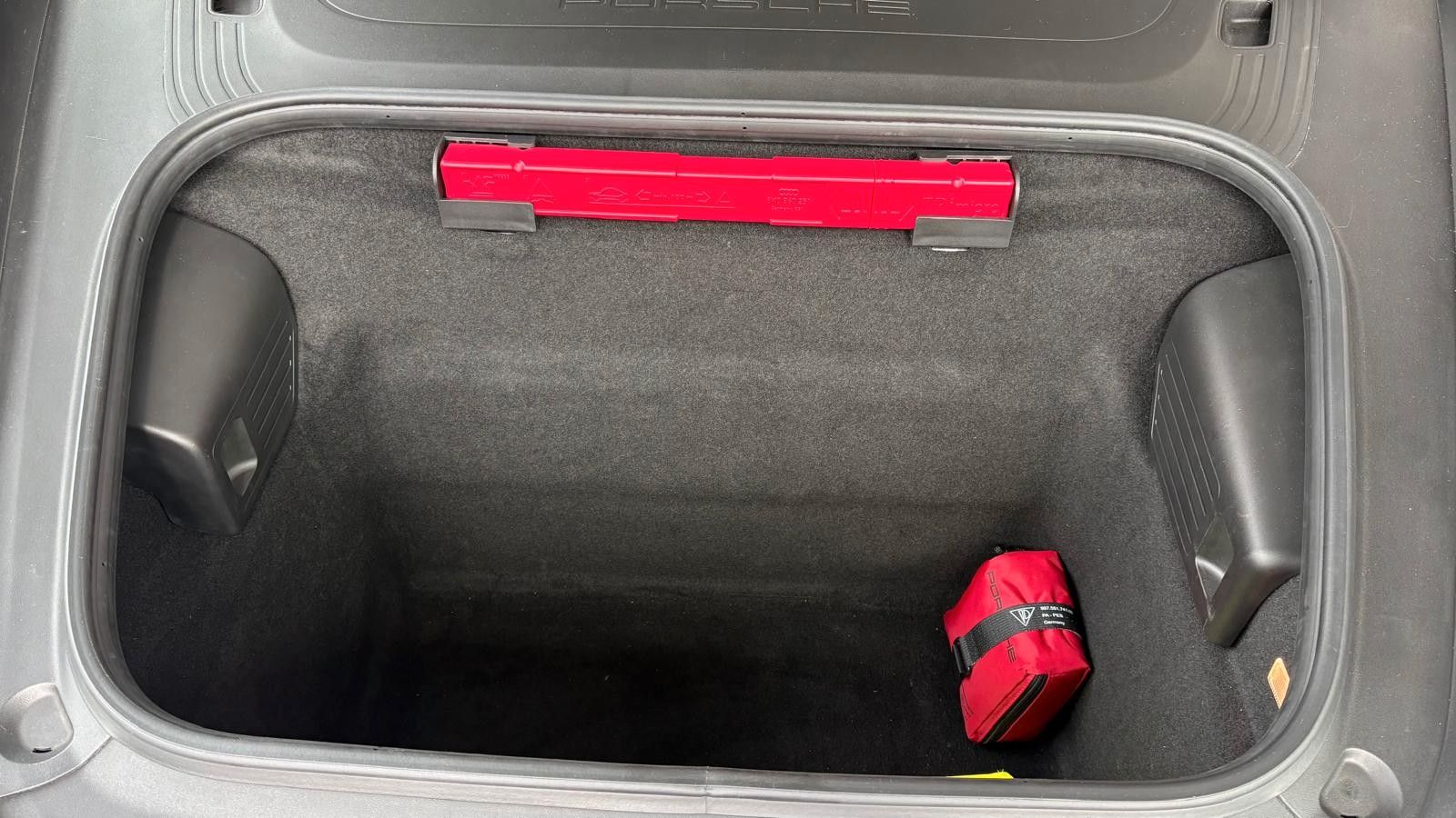 Fahrzeugabbildung Porsche 991/911 Targa 4 SAGA Sport Chrono